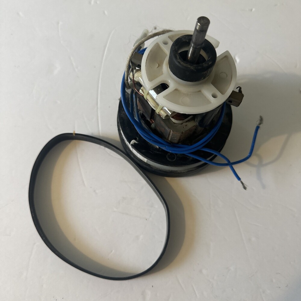 Dirt Devil UD40350 Total Pet Bagless Compact Motor